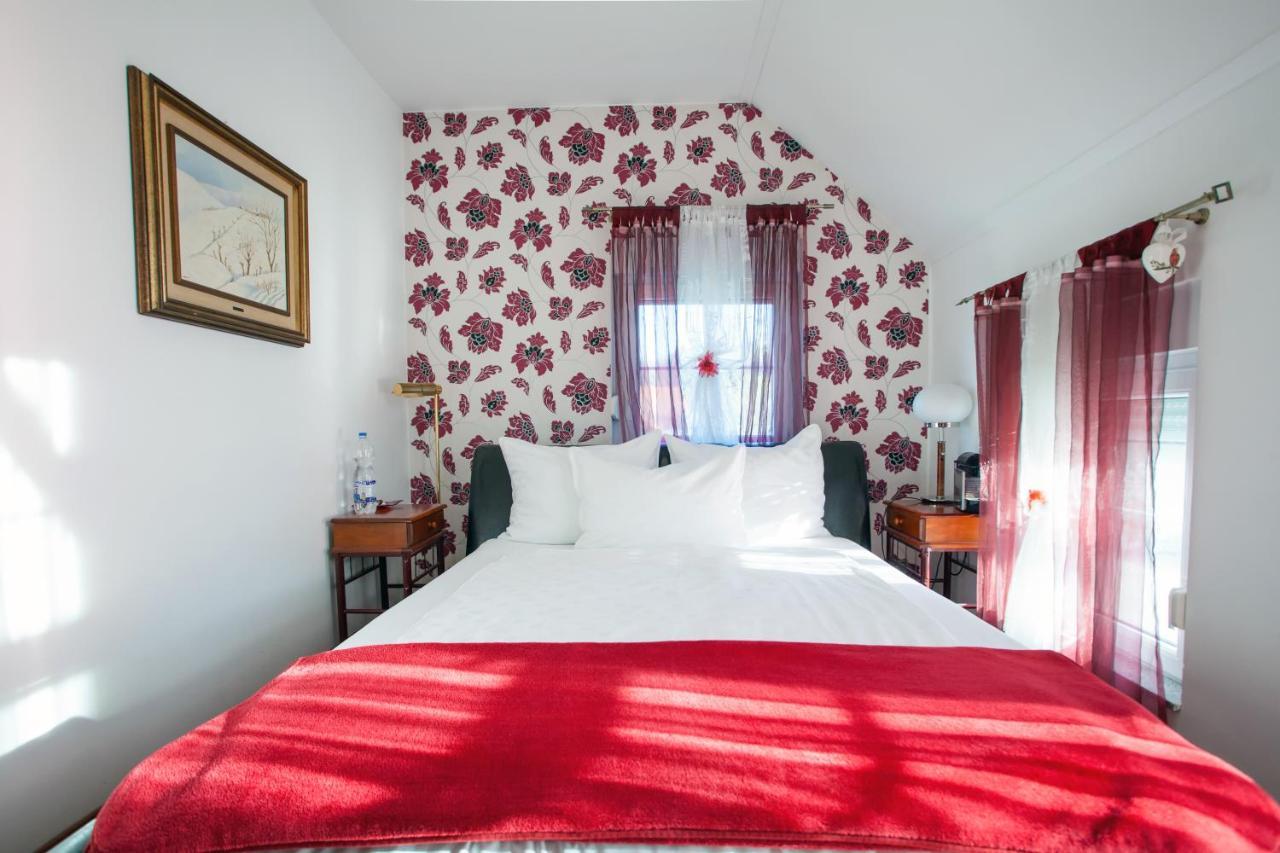 Bed and Breakfast Vila Rosa Вуковар Екстер'єр фото